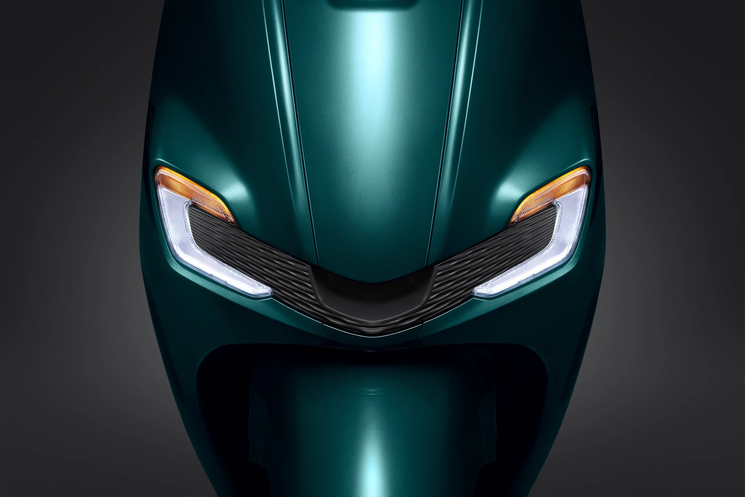 ahm-glow-feature-winker-lowres-final-31012024-124802-1-02022024-061714